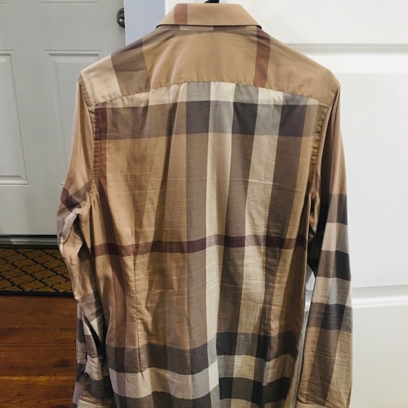 Burberry buttons button down shirt - Picture 2 of 6